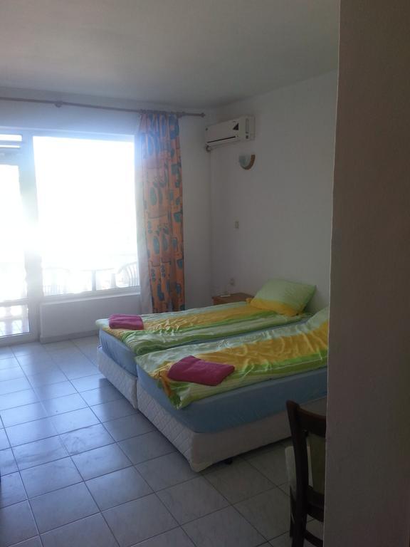 Family Hotel Casablanca Green Varna Buitenkant foto