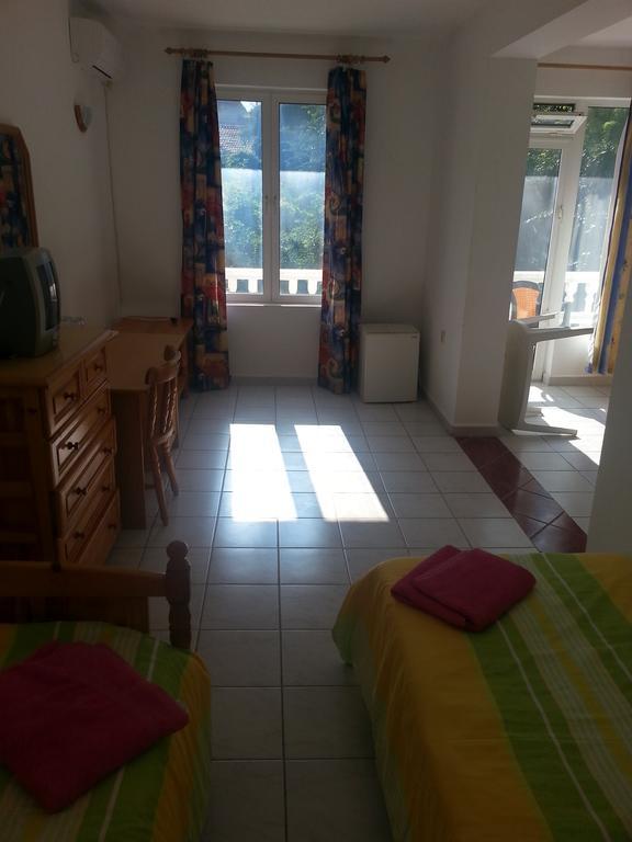 Family Hotel Casablanca Green Varna Buitenkant foto