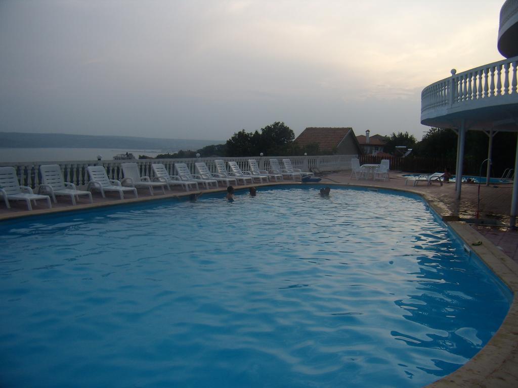 Family Hotel Casablanca Green Varna Buitenkant foto