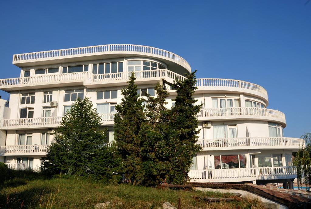Family Hotel Casablanca Green Varna Buitenkant foto