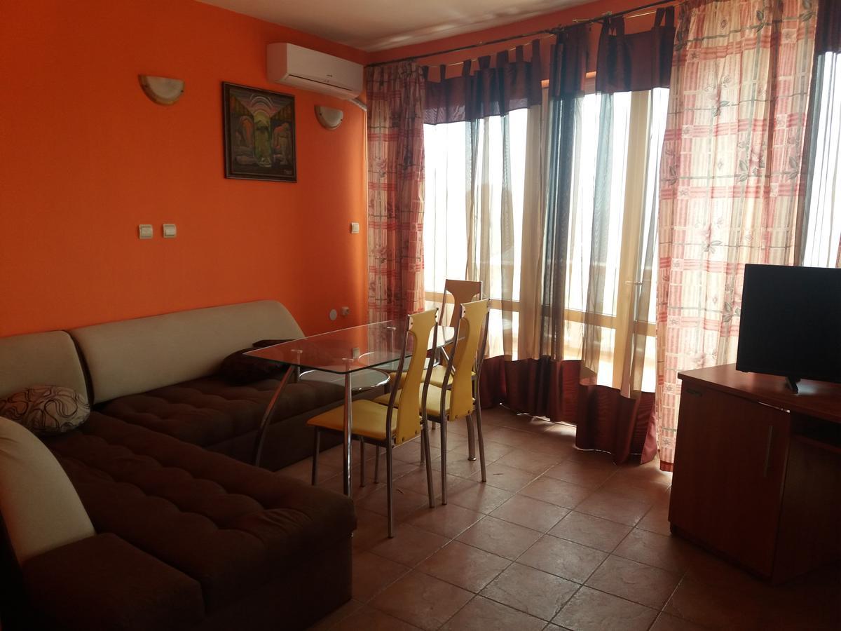Family Hotel Casablanca Green Varna Buitenkant foto