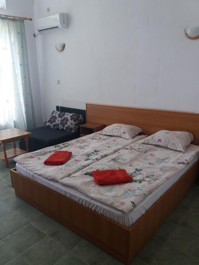Family Hotel Casablanca Green Varna Buitenkant foto
