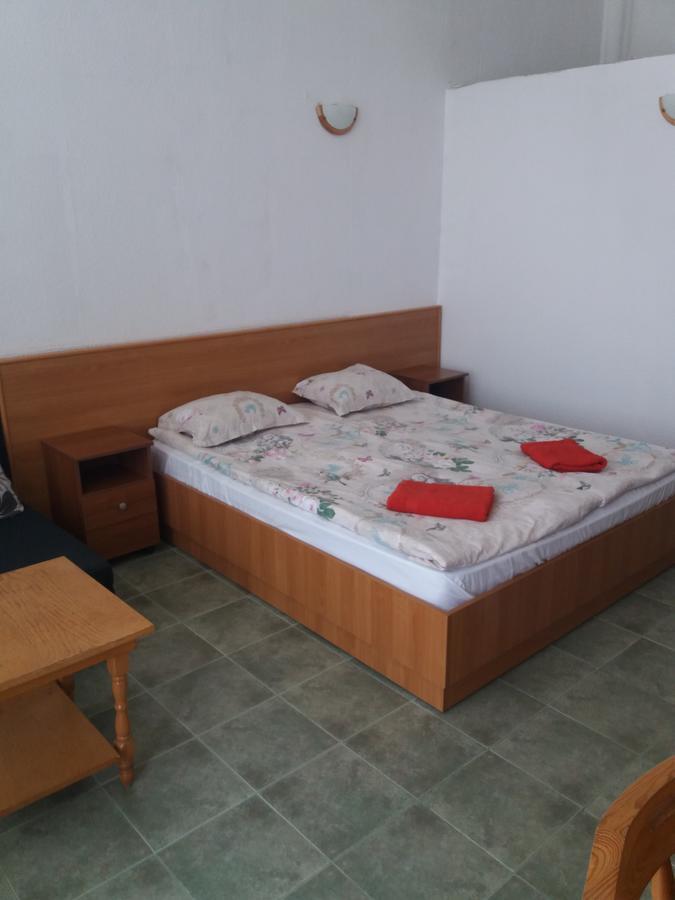 Family Hotel Casablanca Green Varna Buitenkant foto